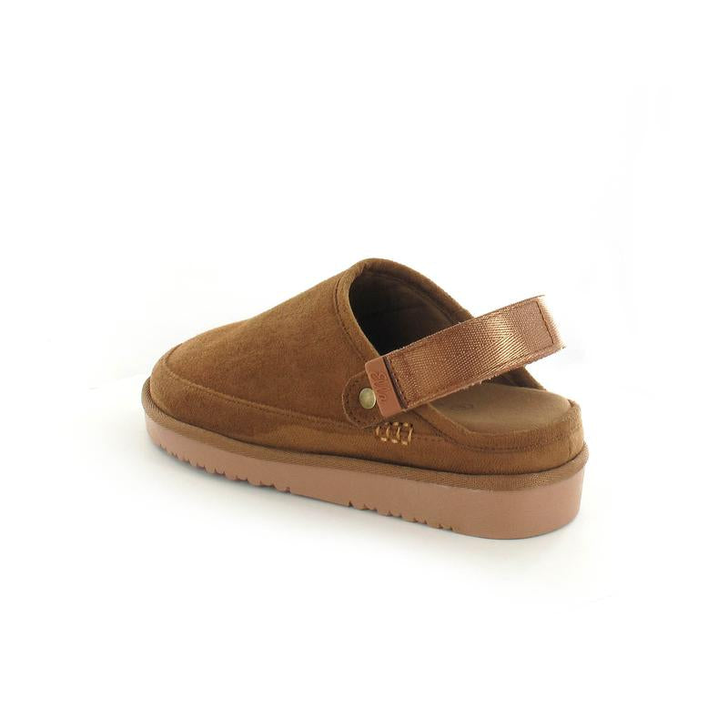 Stylish Slip-On Shoes Suitable for Wide Feet